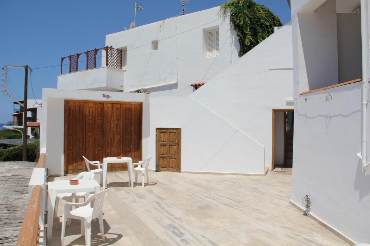 Hotel Alkyon Khóra Sfakíon Exteriör bild